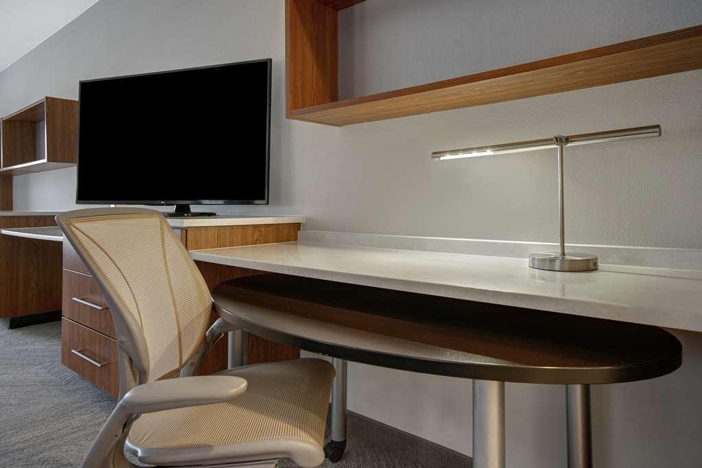Hampton Inn Zanesville Rum bild