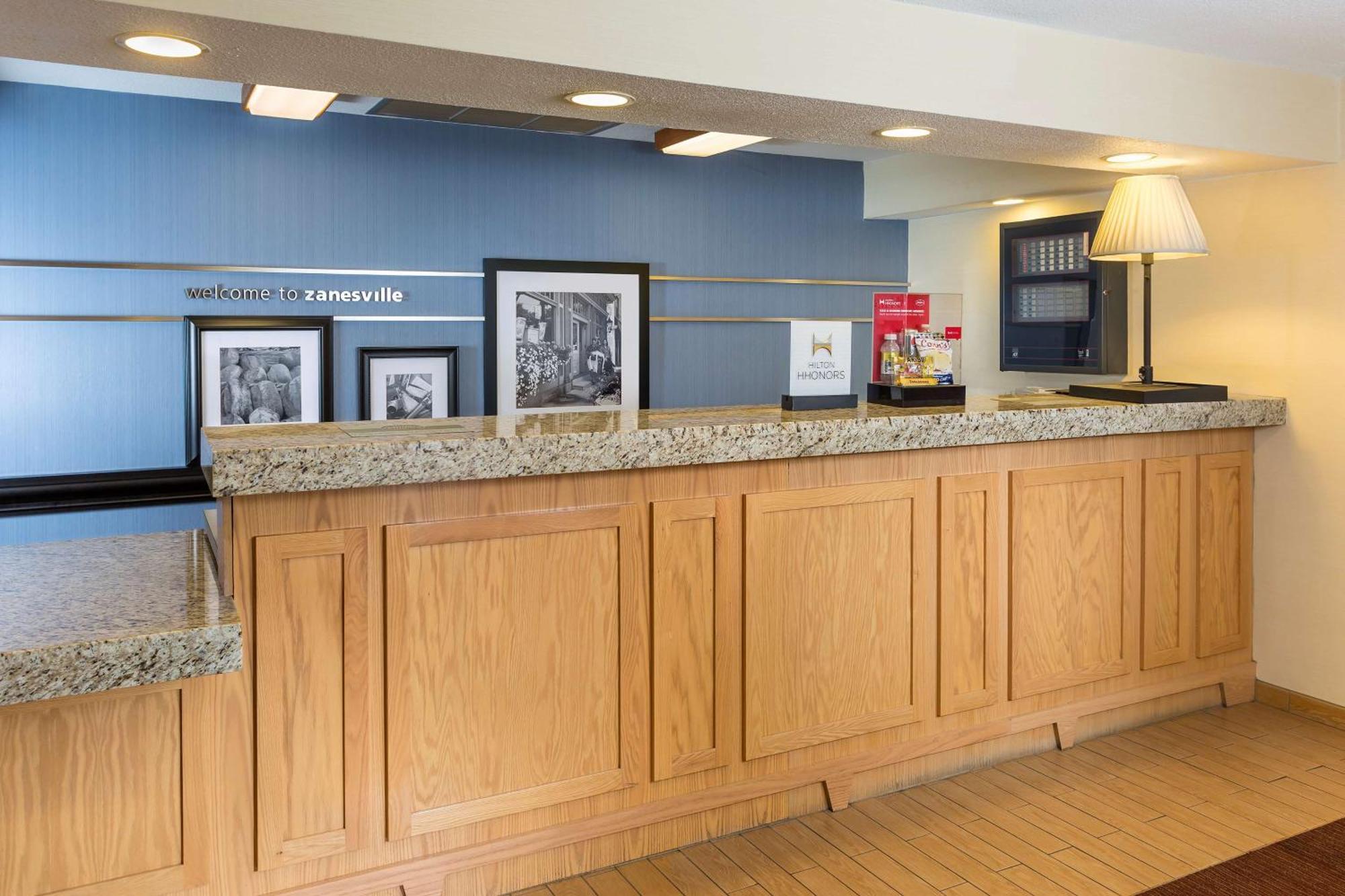 Hampton Inn Zanesville Exteriör bild