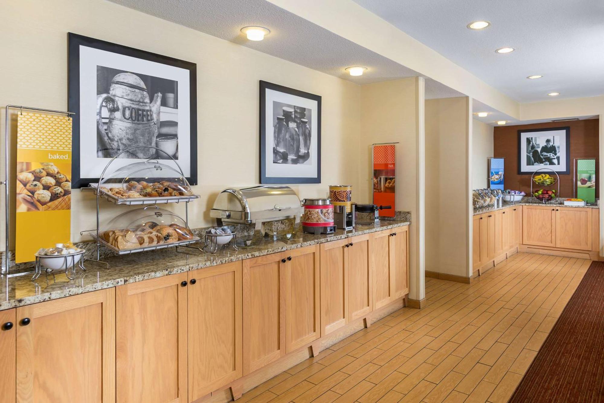 Hampton Inn Zanesville Exteriör bild